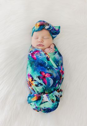 Swaddle with Headband - Cosmic Flutters